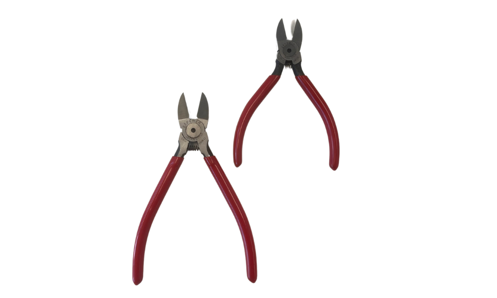 125mm side cutters with ergonomic handles for precise cutting of wires, cables, and small components.
