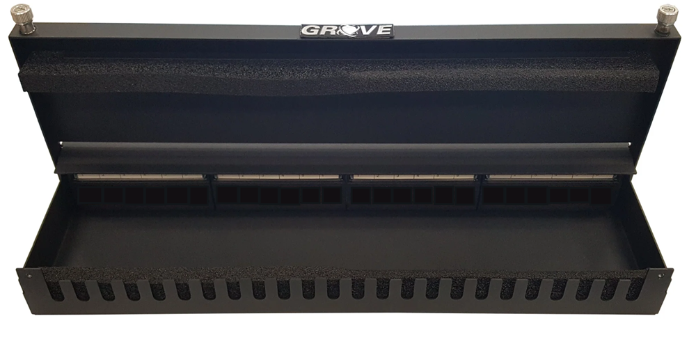 24 Port Consolidation Point for efficient management of fiber and copper connections in data centers, ensuring organized and scalable network solutions.